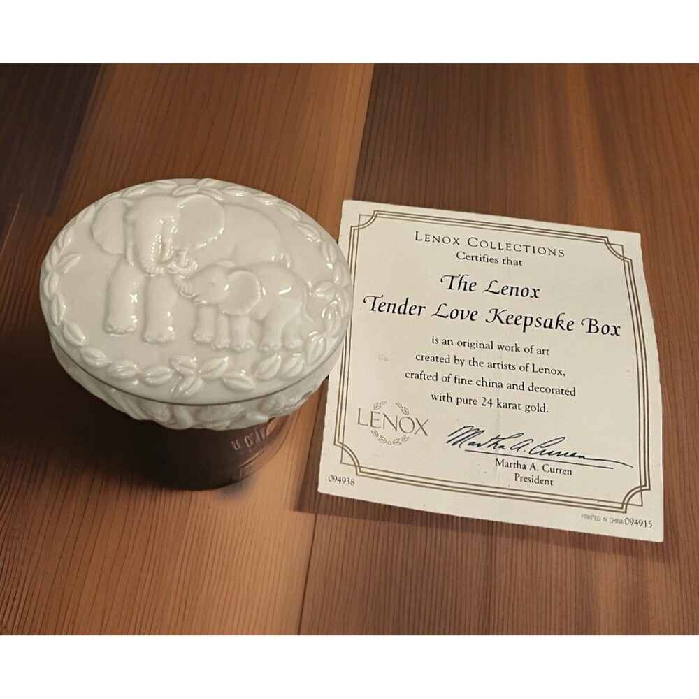 LENOX Tender Love Keepsake Oval Trinket Box Mother & Baby Elephants Gold Trim